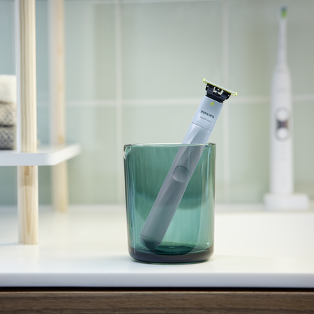 Aparat de ras OneBlade First Shave, QP1324/20, Philips 641788