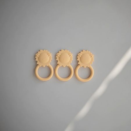 Jucarie pentru dentitie din silicon, Leo, Mushie 605311