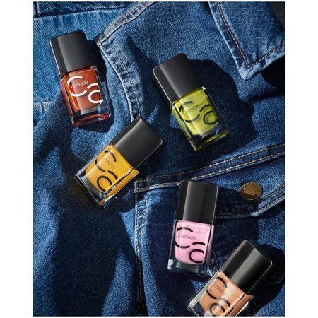 Lac pentru unghii cu gel Iconails Gel Lacquer, 158 - Deeply In Green, 10.5 ml, Catrice 619657