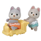 Set 2 figurine Gemenii Catelusi Husky Sylvanian Families, +3 ani, Epoch 640937
