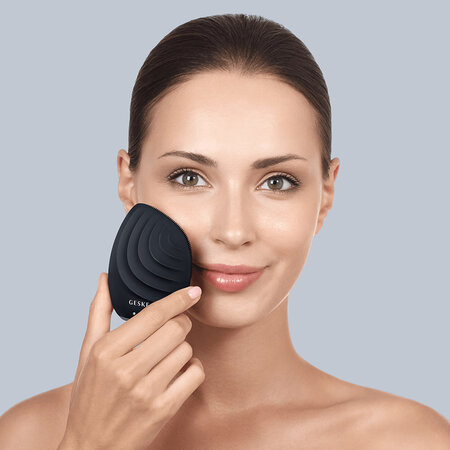 Perie pentru masaj facial 5 in 1 Sonic, Black, Geske 645891
