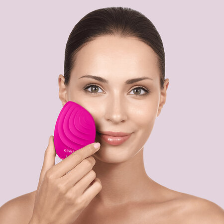 Perie pentru masaj facial 5 in 1 Sonic, Magenta, Geske 645905