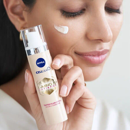 Crema colorata Luminous AntiSpot, 40 ml, Nivea 649621