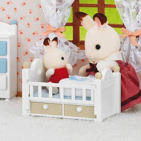 Set Patut Bebe Iepuras Chocolate Sylvanian Families, +3 ani, Epoch 650148