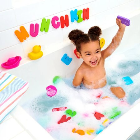 Jucarie pentru baie Cifre si Litere, +18 luni, Munchkin 652069