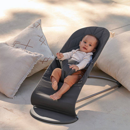 Balansoar Bliss cu aspect delicat de petala, 3,5 - 13 kg, Antrachite, BabyBjorn 652802