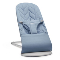 Balansoar Bliss cu aspect delicat de petala, 3.5 - 13 kg, Blue, BabyBjorn