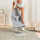 Balansoar Bliss cu aspect delicat de petala, 3,5 - 13 kg, Light Grey, BabyBjorn 652850
