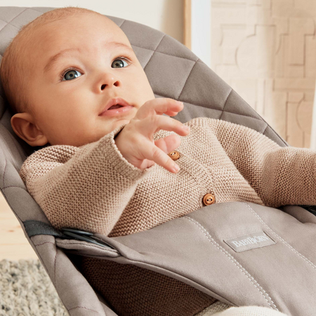 Balansoar Bliss cu bara de jucarii inclusa, 3.5 - 13 kg, Sand Grey, BabyBjorn 652863