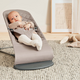 Balansoar Bliss cu bara de jucarii inclusa, 3.5 - 13 kg, Sand Grey, BabyBjorn 652865