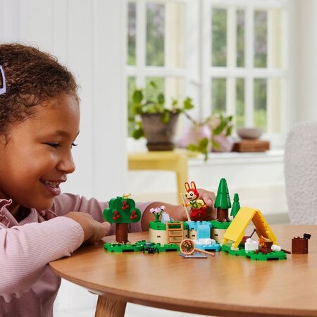 Activitatile in aer liberale lui Bunnie Animal Crossing, 6+ ani, 77047, Lego 654570