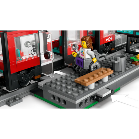 Statie si tramvai in centrul orasului City, 7+ ani, 60423, Lego 654993