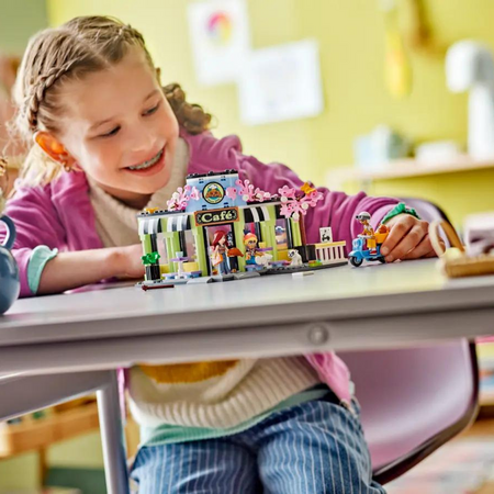 Cafenea din orasul Heartlake, 6+ ani, 42618, Lego Friends 656360