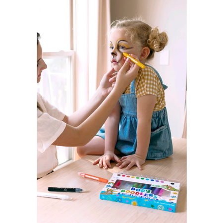 Creioane pictura pentru fata si piele Body Doodlers, +6 ani, 12 bucati, Ooly 662635