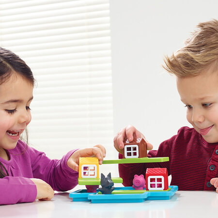 Joc de logica 48 provocari Three Little Piggies - Deluxe, +3 ani, Smart Games 671576
