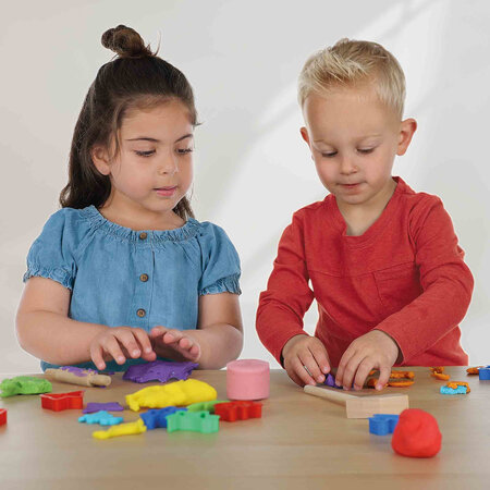 Plastilina Stralucitoare 4 Culori, +1 an, 4x90 g, SES Creative 671898