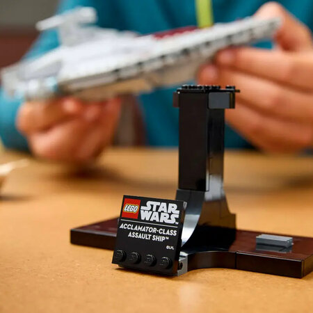 Nava de asalt din clasa Acclamator Star Wars, +18 ani,75404, Lego 687349