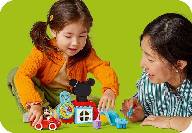 LEGO DUPLO - Clubul și Mașina lui Mickey Mouse (10454)