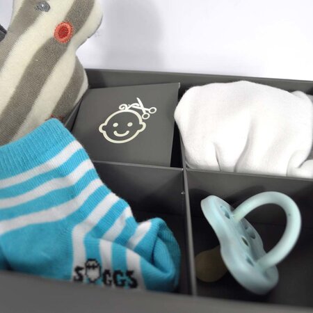 Cutie pentru amintirile bebelusului cu kit amprenta 2D Triple Frame White, Dooky 689706
