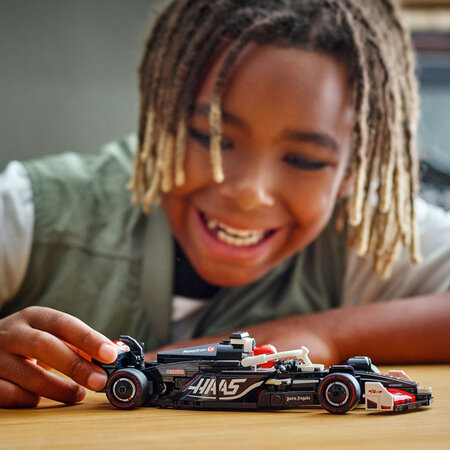 Masina de curse MoneyGram Haas F1 Team VF-24 Speed Champions, + 10 ani, 77250, Lego 690934