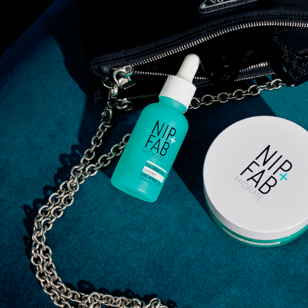 Serum concentrat pentru fata 2% Hyaluronic Fix Extreme4, 30 ml, Nip+Fab 693842