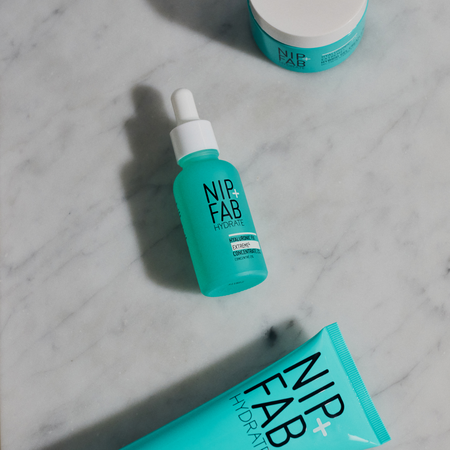 Serum concentrat pentru fata 2% Hyaluronic Fix Extreme4, 30 ml, Nip+Fab 693841