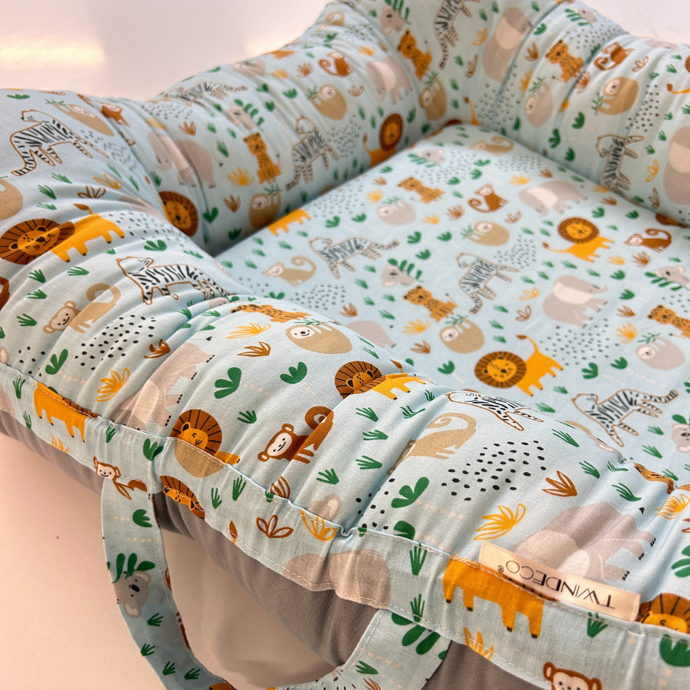 Baby Nest cu doua fete, + 0 luni, Albastru/Animale, Twindeco