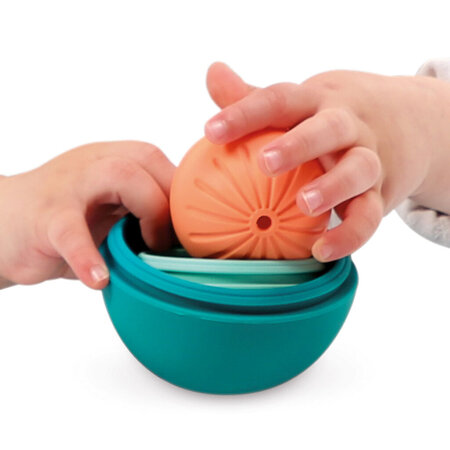 Set de mingi din silicon Ball in Ball, 6 luni+, Ludi 700928
