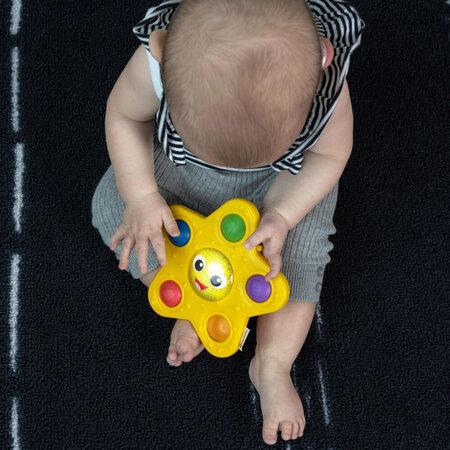 Jucarie senzoriala luminoasa Ocean Explorers Pop & Glow Starfish, 6 luni+, Baby Einstein 703681
