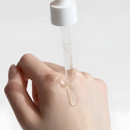 Serum pentru fata cu efect de stralucire Natural Radiance Essence, 30 ml, Dr.Althea 704522