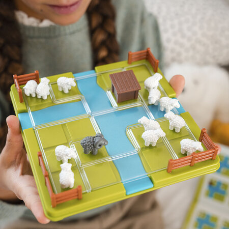 Joc de logica cu 60 de provocari Counting Sheep, 7 ani+, Smart Games 704880