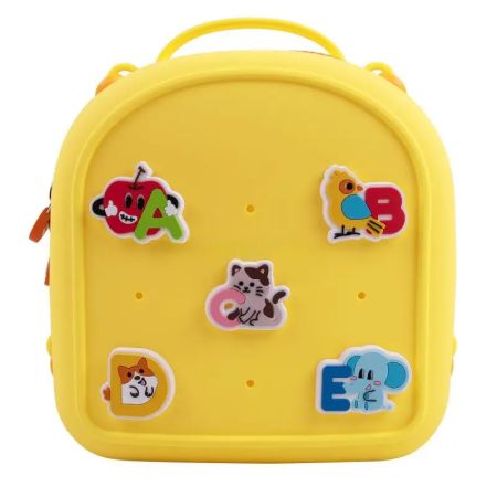 Ghiozdan din silicon cu charms, Galben, Acvila