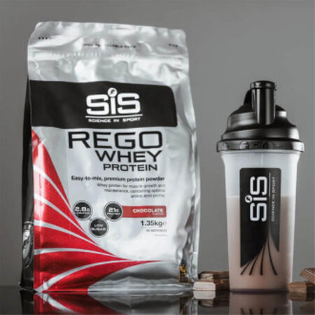 Pudra proteica cu aroma de ciocolata Rego Whey Protein, 1350 g, SiS 720696