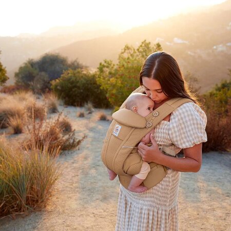 Marsupiu Omni Breeze, Camel Brown, 0-48 luni, Ergobaby 725568