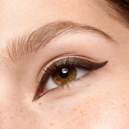 Tus pentru pleoape extra rezistent, 020 Brown, 1 ml, Essence 727092