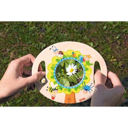 Lupa din lemn si plastic cu manere pentru copii, 18x15 cm, 2 ani+, Goki 727705