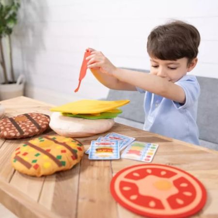 Joc educativ de stivuire si potrivire Burgerul Gigant, 4 ani+, 21 piese, Melissa & Doug 728163