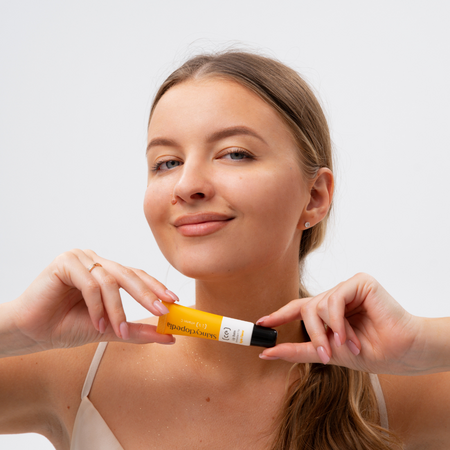 Balsam de buze pentru ingrijire intensiva cu 1% Vitamina C CE, Apple, 10 ml, Skincyclopedia 728707