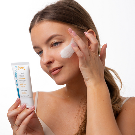 Fluid cu protectie solara SPF 50 pentru ten, cu acid hialuronic si ceramide, 50 ml, Skincyclopedia 728932