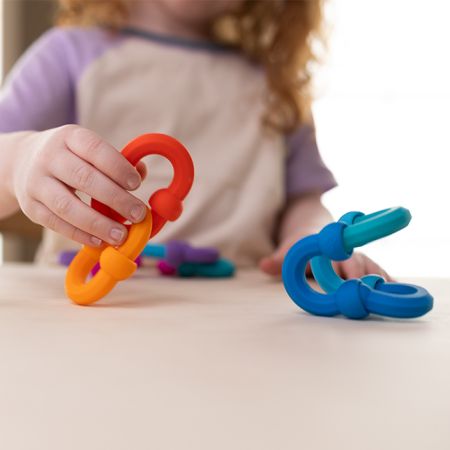 Set de constructie creativa cu elemente flexibile din silicon, Plip Links, +3 ani, Fat Brain 729276