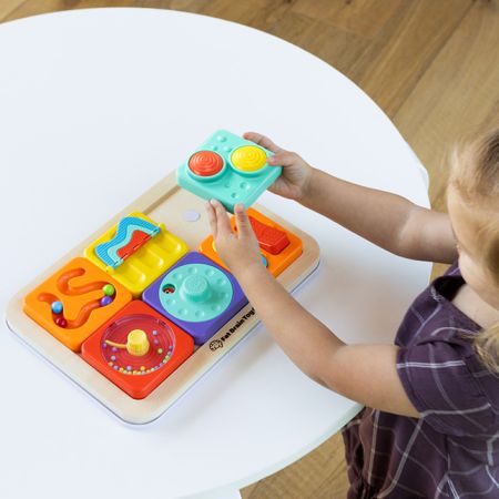 Tabla de activitati senzoriale, Play Tab Essential, +12 luni, Fat Brain 729342