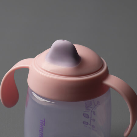 Cana cu cioc de antrenament Sippee, Roz, 6 luni+, 300 ml, Tommee Tippee 732075