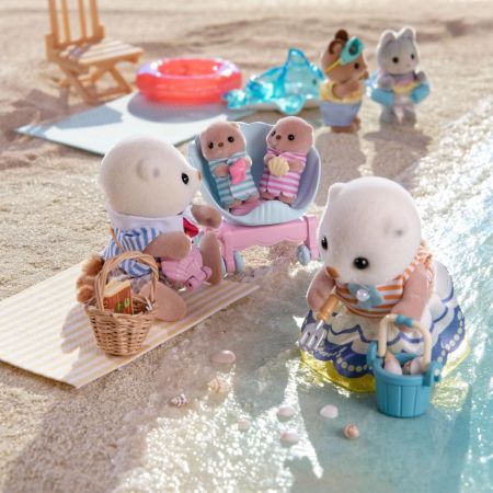 Figurine Familia Vidrelor de Mare, 3 ani+, Sylvanian Families 732129