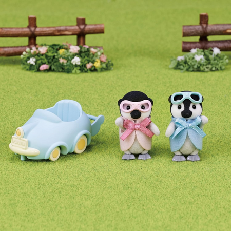 Figurine Pinguini cu masinuta, 3 ani+, Sylvanian Families 732321