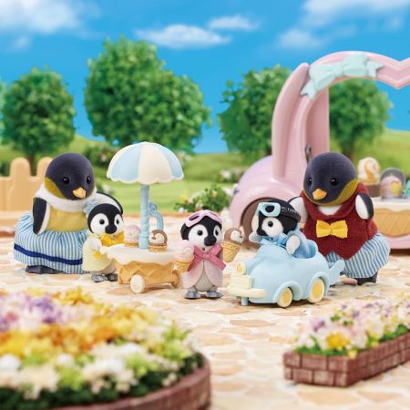 Figurine Pinguini cu masinuta, 3 ani+, Sylvanian Families 732323