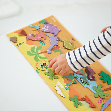 Set Plansa cu piese magnetice, Dinozauri, + 3 ani, Janod 732529