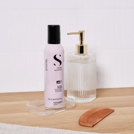 Spuma coafanta cu fixare puternica Style&Care, 250 ml, Alfaparf 732581