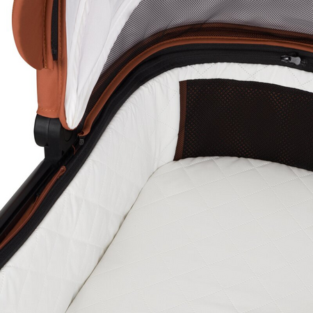Carucior 3 in 1 pana la 22 Kg Layla, Maro, Lionelo 736267
