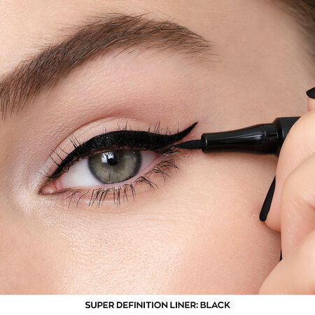 Contur precis pentru ochi Super Definition, Black, 1 bucata, Avon 741125
