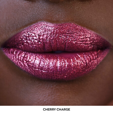 Ruj lichid Powerstay High Voltage Spark, Cherry Charge, 7 ml, Avon 742661